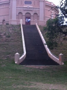 personal trainer - Sydney  - STAIR SPRINTS